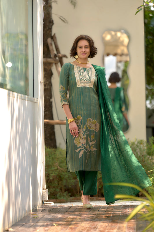 Green floral printed and embroidery Tissue Kurta With Trouser & Dupatta