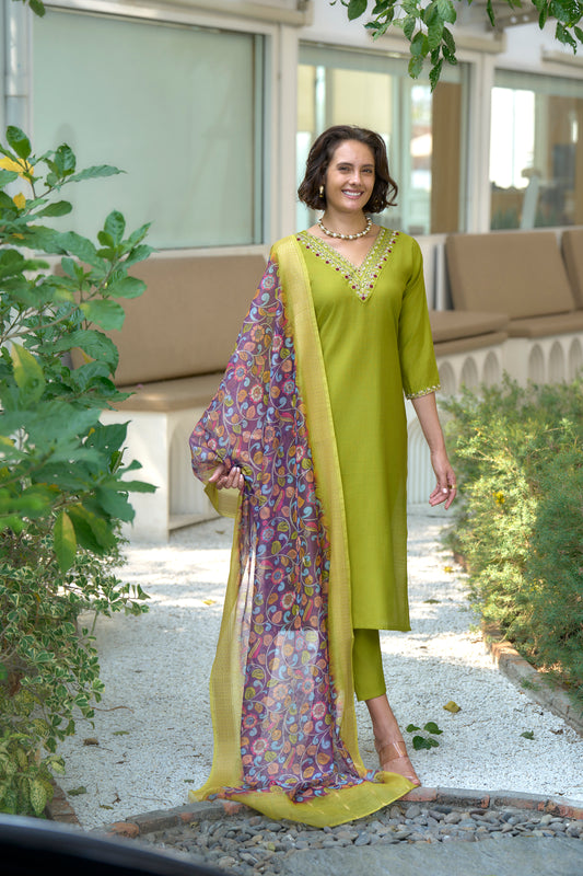 Parrot Kurta with Floral Embroidery, Fitted Trouser & Chanderi Dupatta
