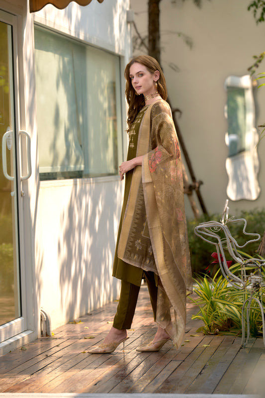 Mehndi Rayon Embroidered Kurta Set with Printed Organza Dupatta
